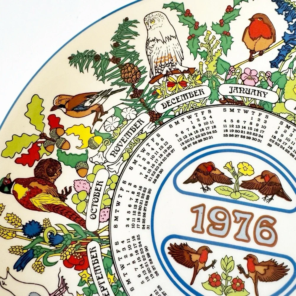 1976 WEDGWOOD Calendar PLATE Robin Bird SIXTH SERIES England Bicentennial Baby